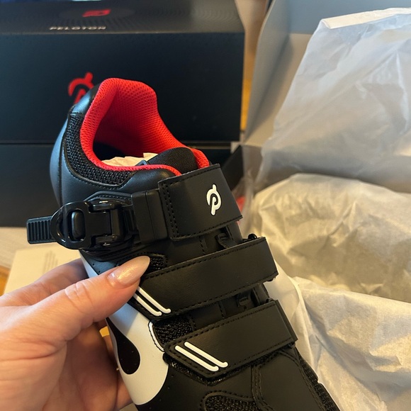 Brand new, never worn women’s Peloton size 9 shoes - Picture 7 of 7